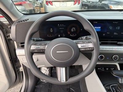 2025 Hyundai KONA SE