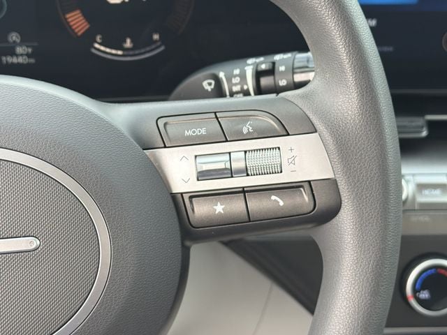 2025 Hyundai KONA SE