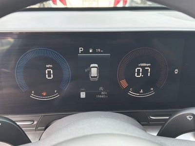2025 Hyundai KONA SE
