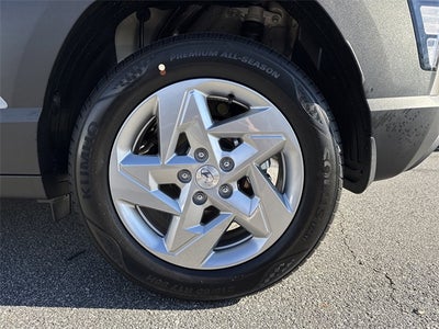 2026 Hyundai KONA SE FWD