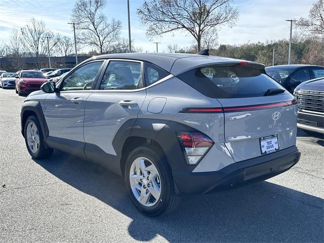 2026 Hyundai KONA SE FWD