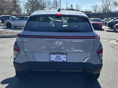 2026 Hyundai KONA SE FWD