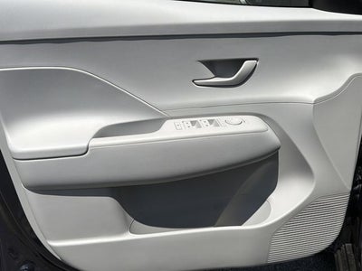 2026 Hyundai KONA SE FWD