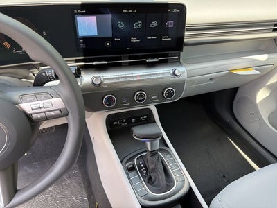 2026 Hyundai KONA SE FWD