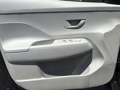 2026 Hyundai KONA SE FWD