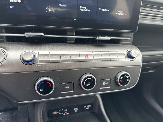 2024 Hyundai KONA SE