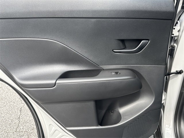 2025 Hyundai KONA SE