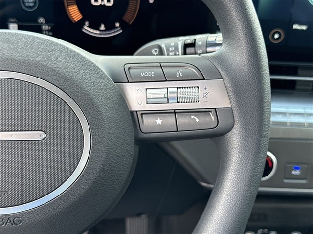 2025 Hyundai KONA SE