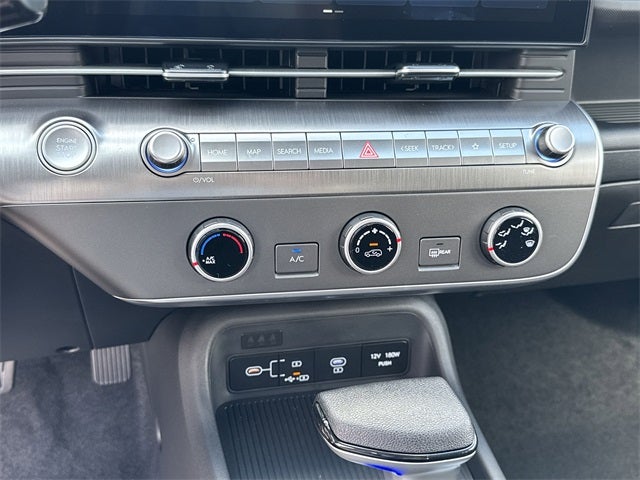 2025 Hyundai KONA SE