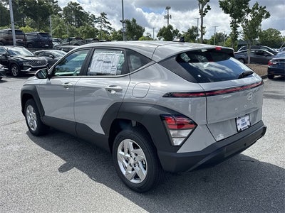 2025 Hyundai KONA SE