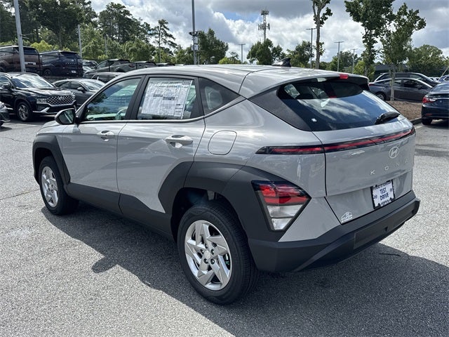 2025 Hyundai KONA SE