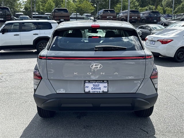2025 Hyundai KONA SE
