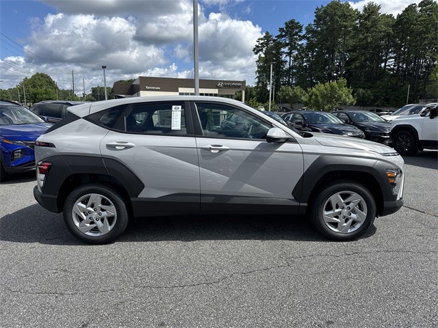 2025 Hyundai KONA SE