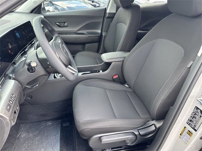 2025 Hyundai KONA SE