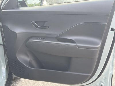 2025 Hyundai KONA SEL