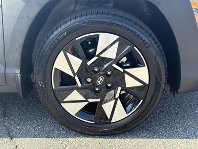 2025 Hyundai KONA SEL Convenience
