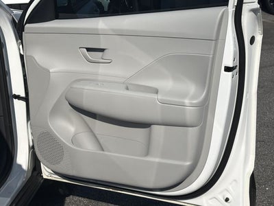 2025 Hyundai KONA SEL Convenience