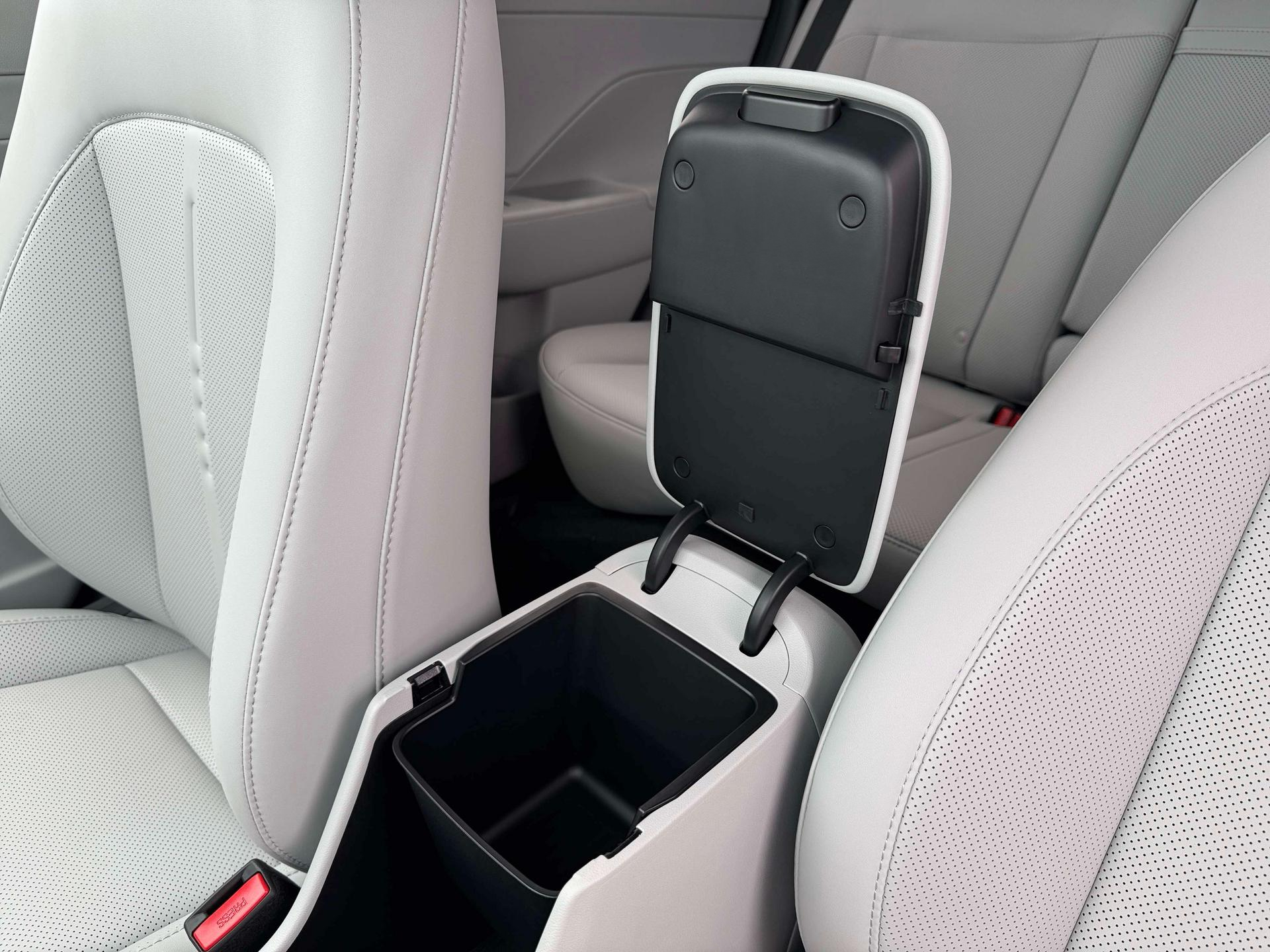 2026 Hyundai KONA SEL Premium FWD