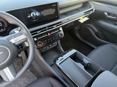 2026 Hyundai TUCSON HYBRID SEL AWD