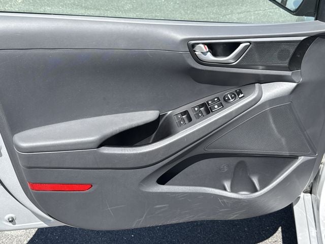 2018 Hyundai IONIQ HYBRID Blue