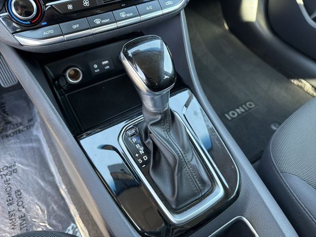 2018 Hyundai IONIQ HYBRID Blue