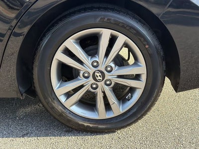 2017 Hyundai ELANTRA Value Edition