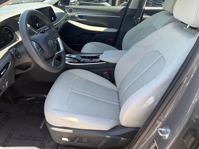 2022 Hyundai SONATA SEL