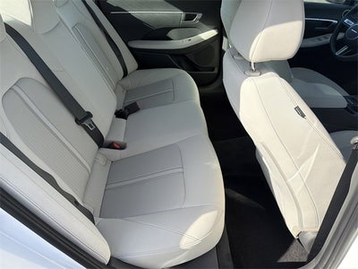 2025 Hyundai SONATA SE