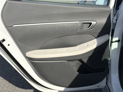 2025 Hyundai SONATA SE