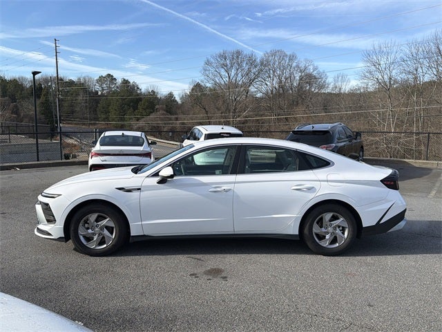 2025 Hyundai SONATA SE