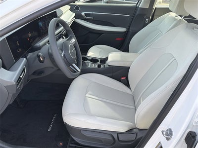 2025 Hyundai SONATA SE