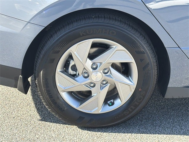 2025 Hyundai SONATA SE