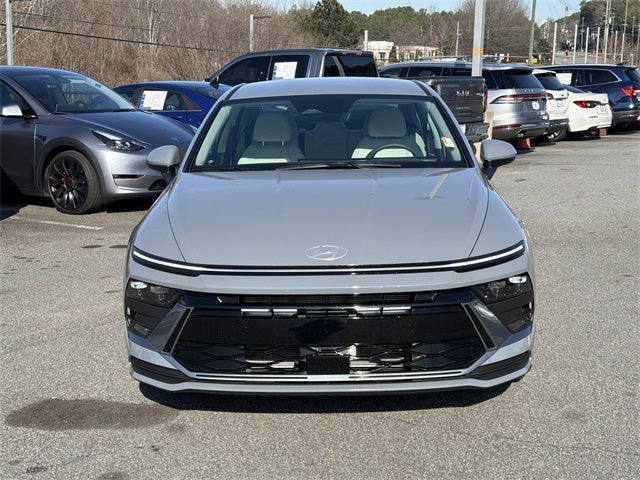 2025 Hyundai SONATA SE