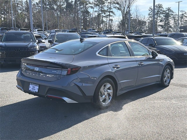 2025 Hyundai SONATA SE