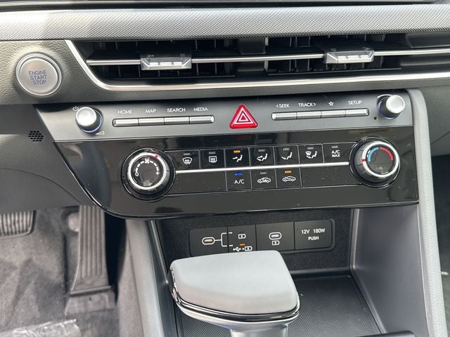 2025 Hyundai SONATA SE