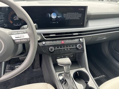 2025 Hyundai SONATA SE