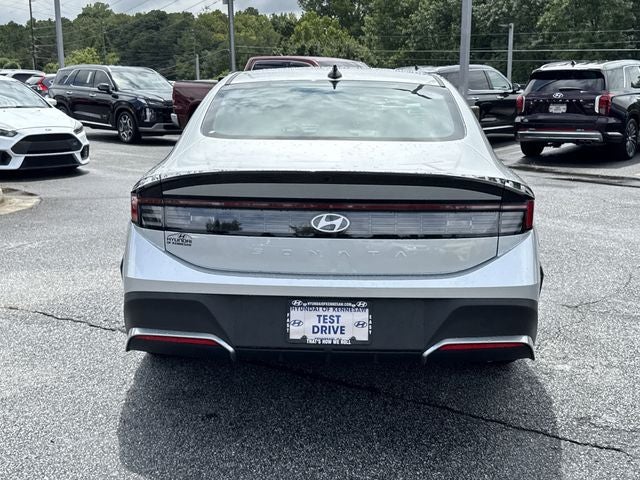2025 Hyundai SONATA SE