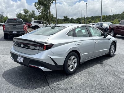 2025 Hyundai SONATA SE