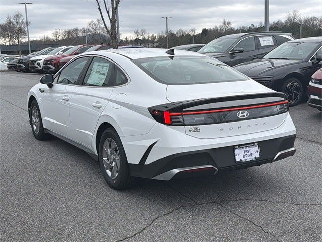 2026 Hyundai SONATA SE
