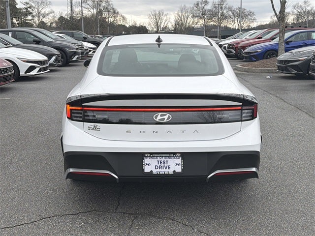 2026 Hyundai SONATA SE