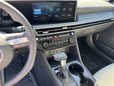 2025 Hyundai SONATA SE