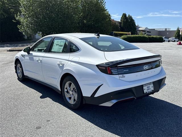 2025 Hyundai SONATA SE