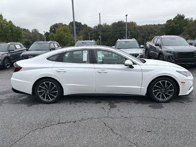 2022 Hyundai SONATA Limited