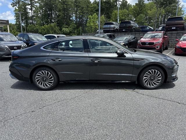 2025 Hyundai SONATA HYBRID SEL