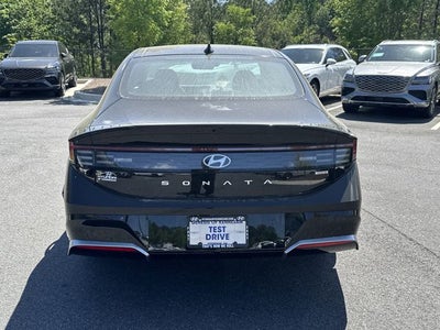 2026 Hyundai SONATA HYBRID SEL