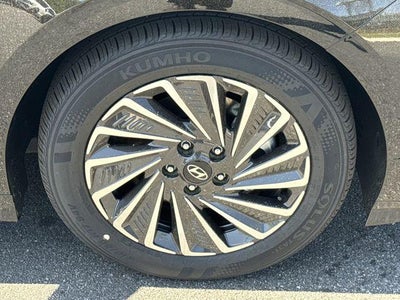 2026 Hyundai SONATA HYBRID SEL