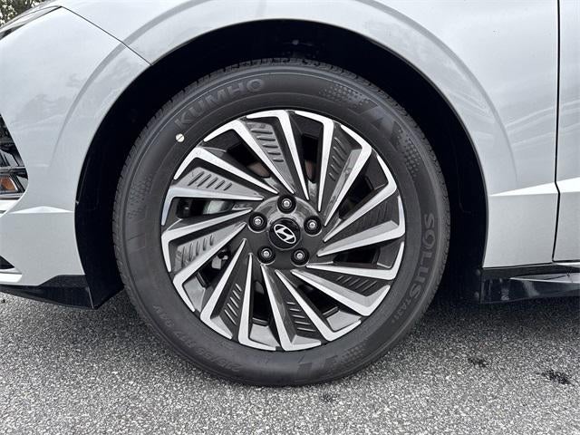 2025 Hyundai SONATA HYBRID SEL