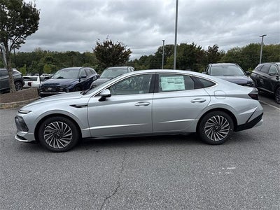 2025 Hyundai SONATA HYBRID SEL