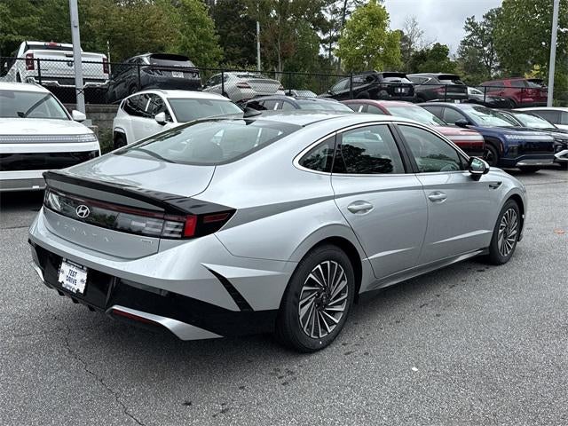 2025 Hyundai SONATA HYBRID SEL