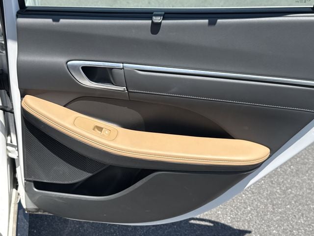 2021 Hyundai SONATA HYBRID Limited